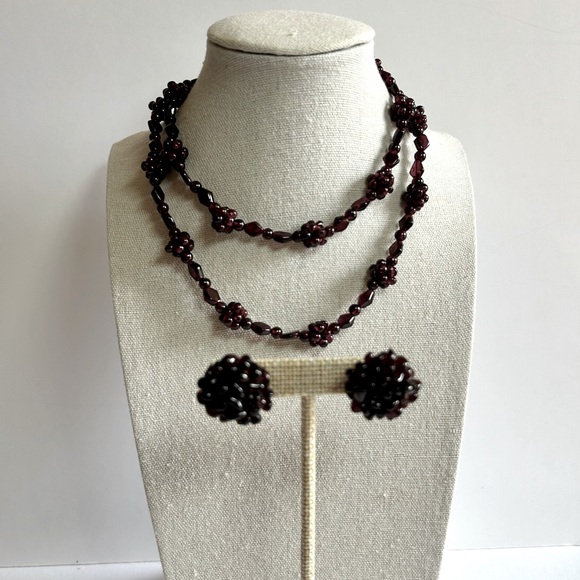 Vintage Garnet Cluster Beaded Necklace with Matching Garnet Post Earrings - Picture 1 of 5